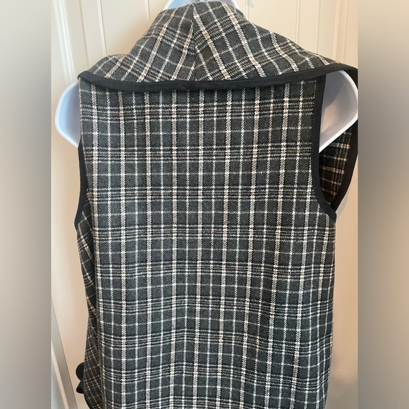 Alter'd State Lawson Open Waterfall Vest NWT - Picture 6 of 12